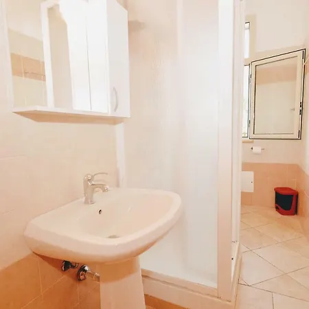 Apartment Bl004 2 *